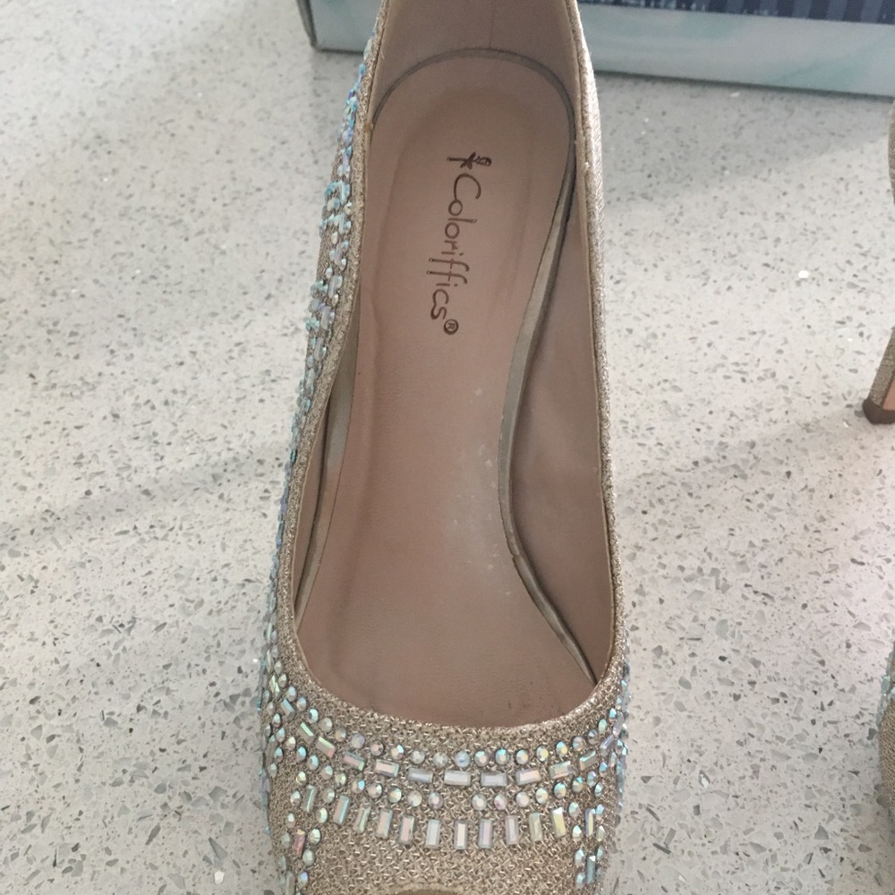 Shoes - Picture 2 of 5